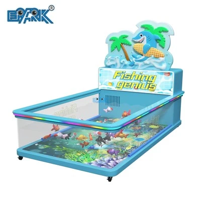 Anak -anak dalam ruangan permainan kolam penangkapan ikan dalam ruangan